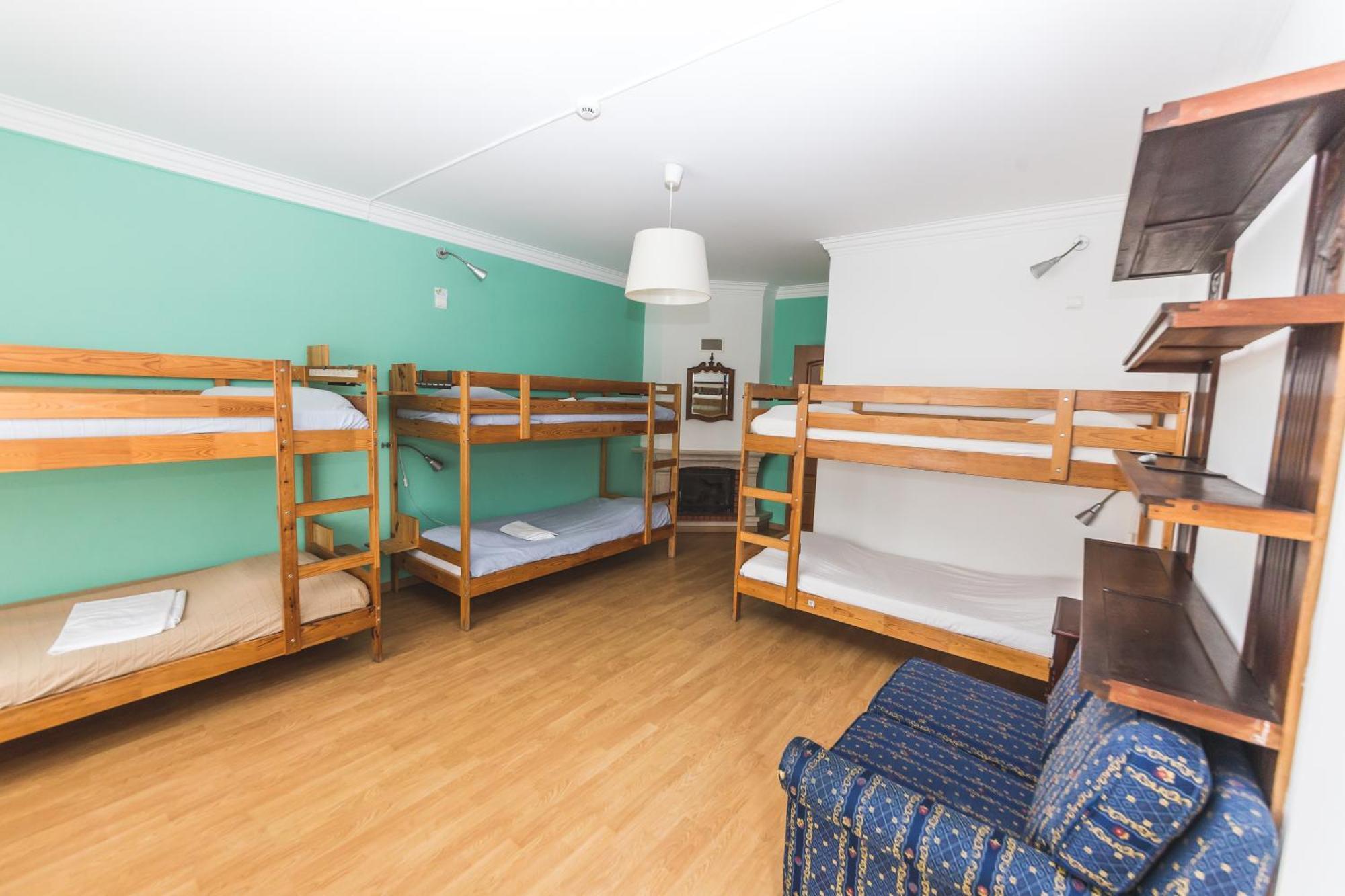 Ericeira Chill Hill Hostel & Private Rooms Room photo